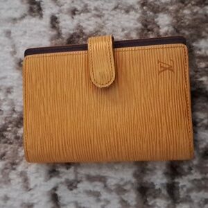 Louis Vuitton yellow epi agenda